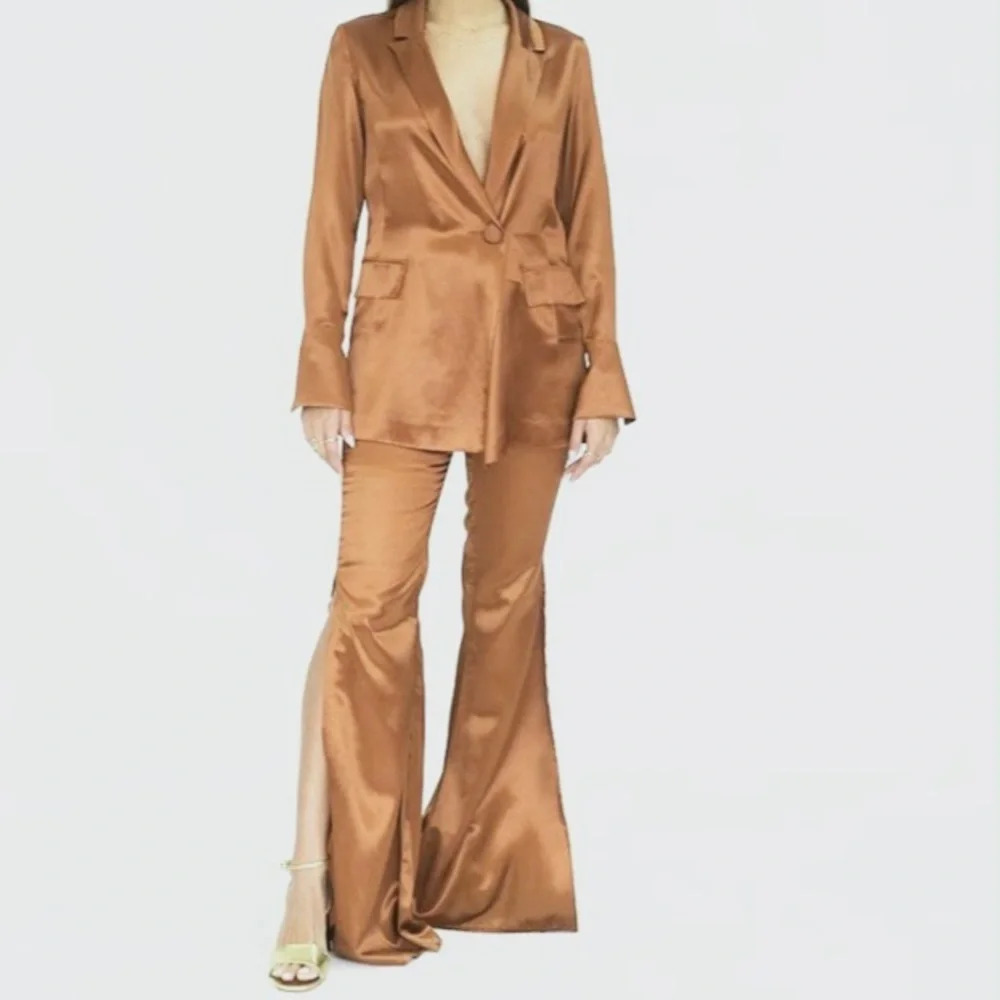 New Carmen Llaguno Flare Pants